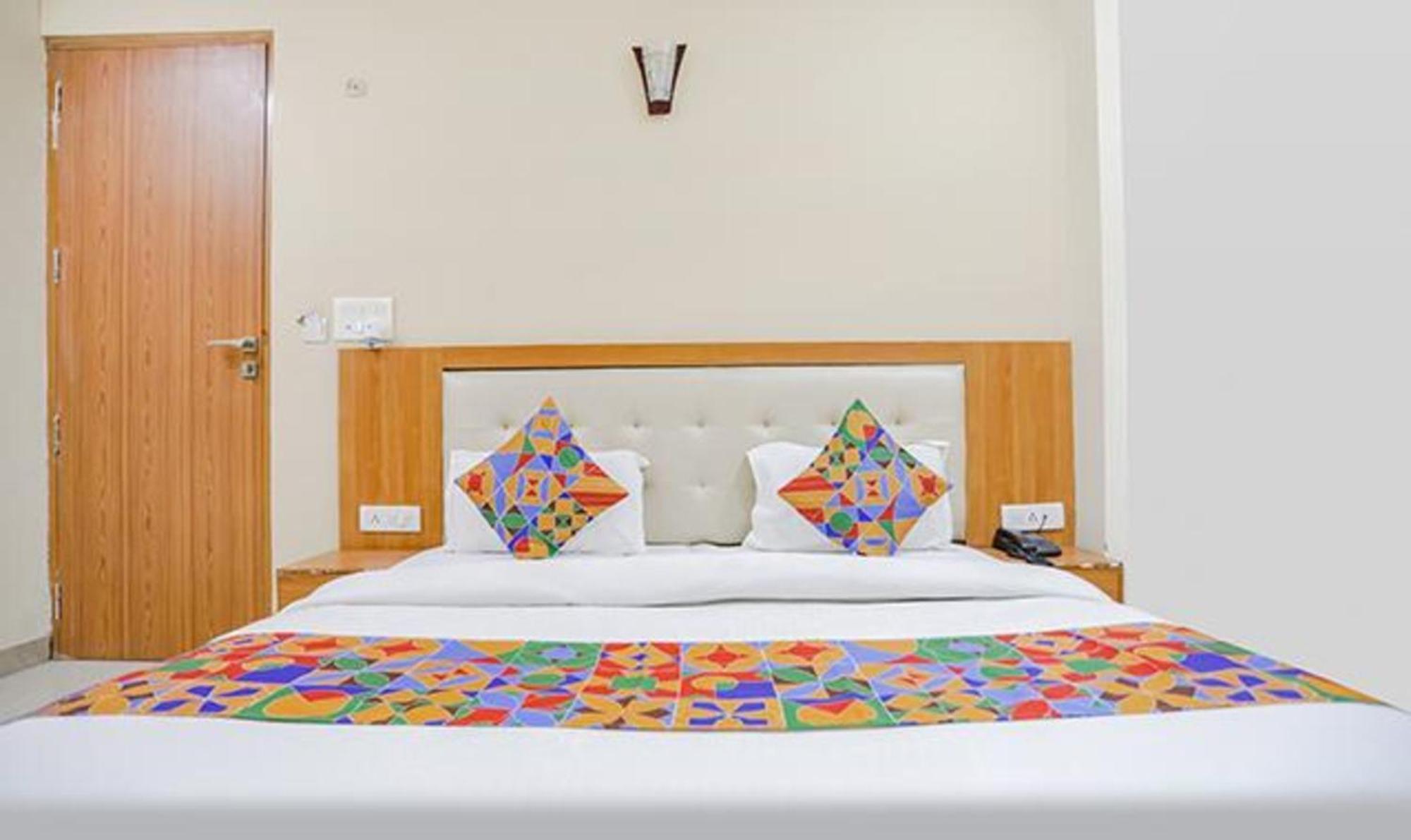 Fabhotel Royal Stay I Greater Noida Luaran gambar