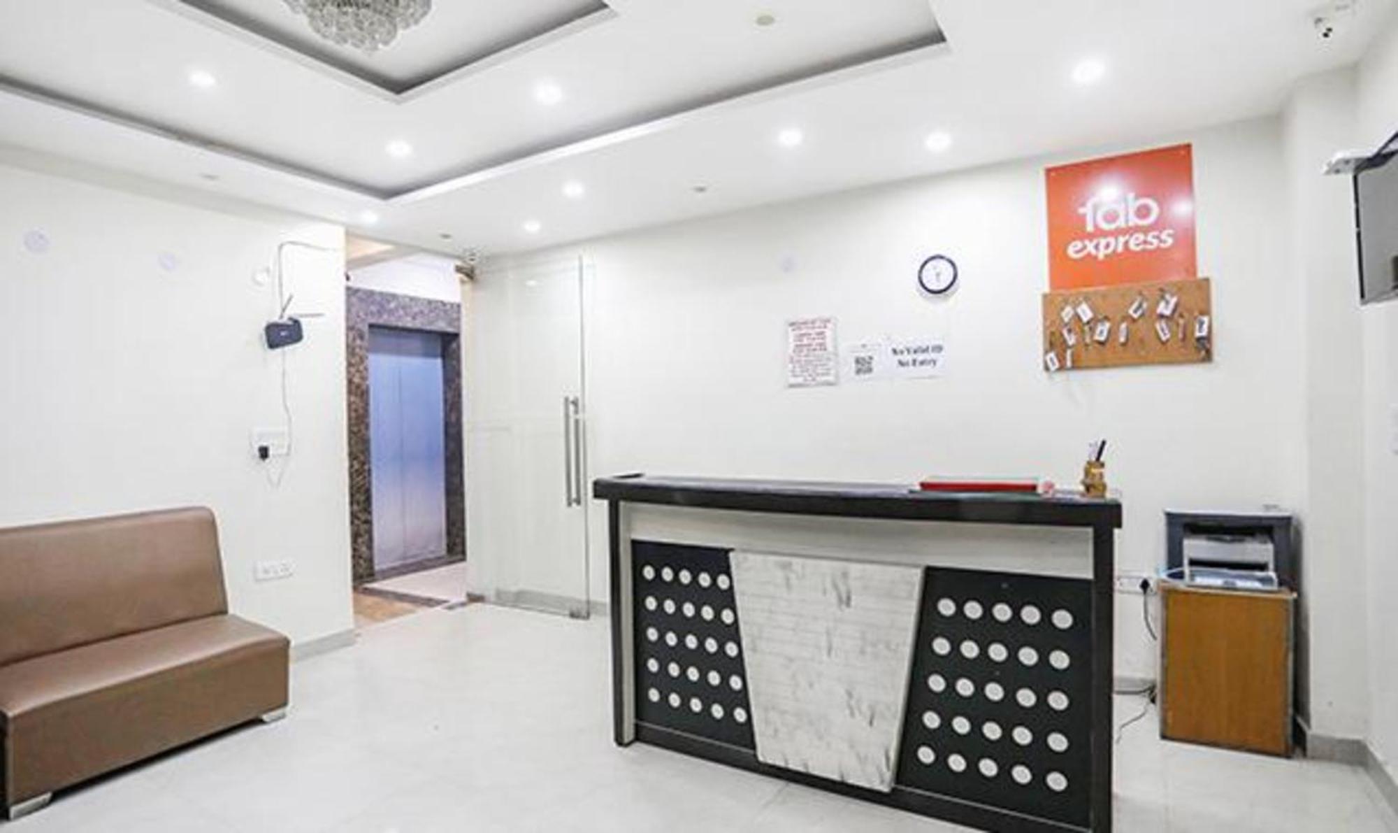 Fabhotel Royal Stay I Greater Noida Luaran gambar