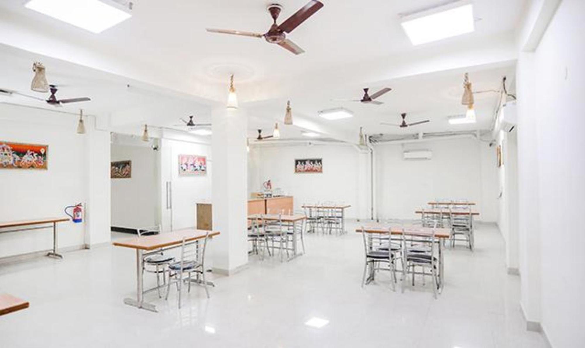 Fabhotel Royal Stay I Greater Noida Luaran gambar