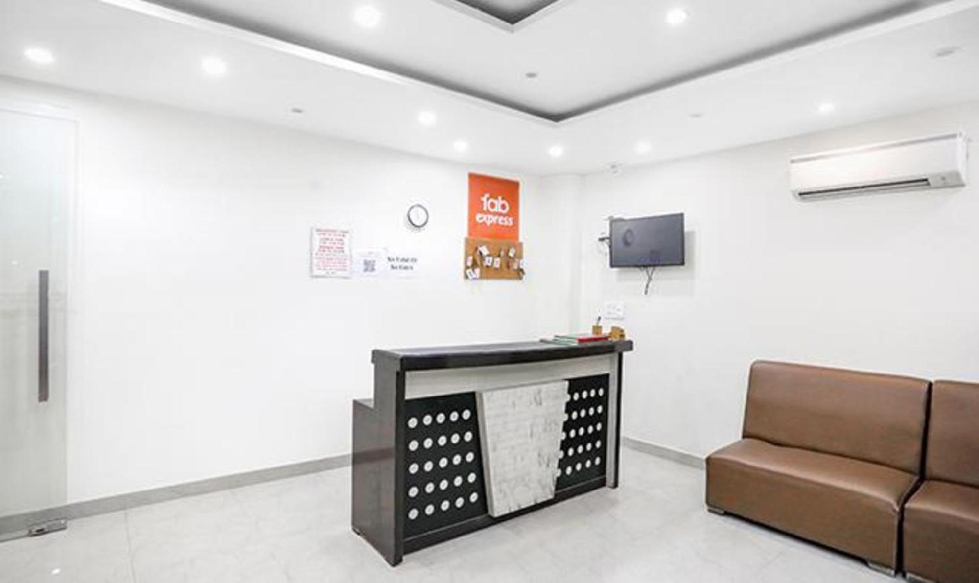 Fabhotel Royal Stay I Greater Noida Luaran gambar