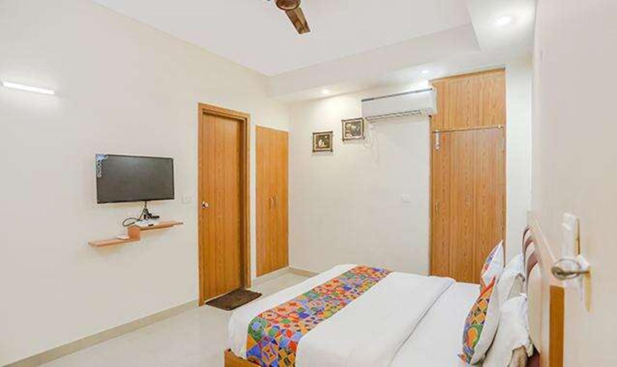 Fabhotel Royal Stay I Greater Noida Luaran gambar
