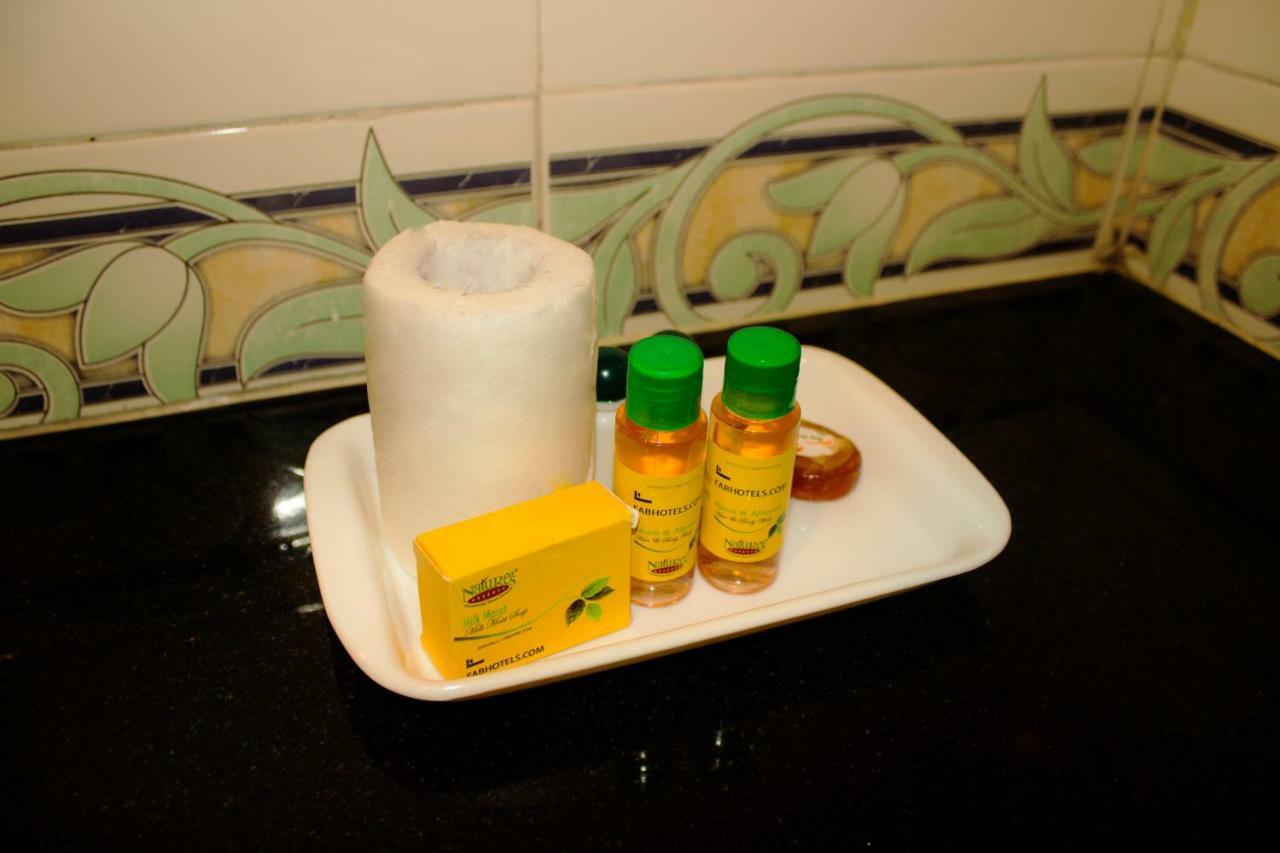 Fabhotel Royal Stay I Greater Noida Luaran gambar
